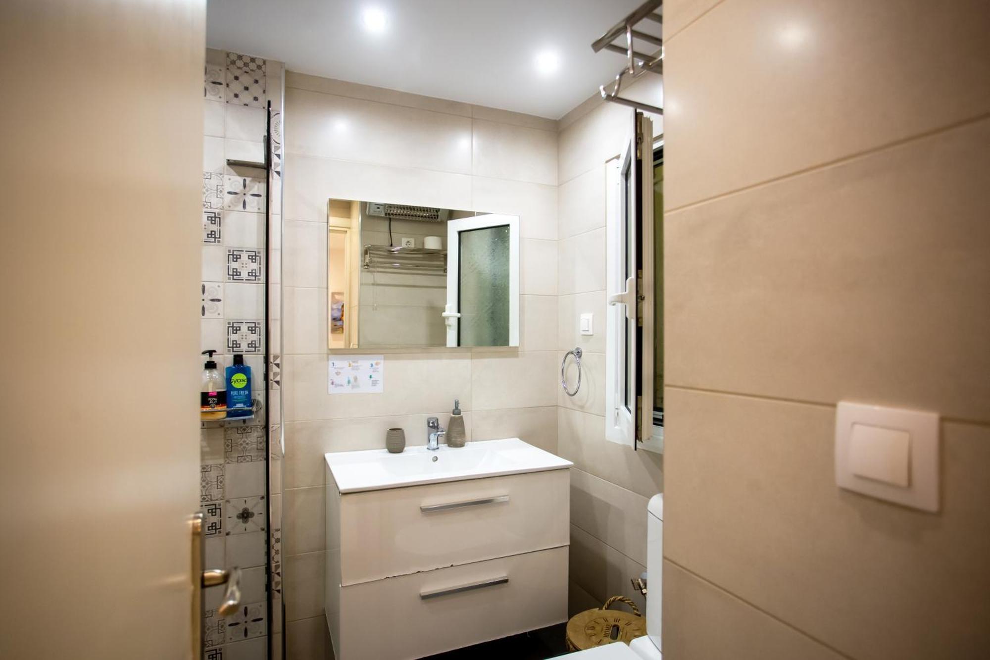 Hadrian By Heloni Apartments Athena Bagian luar foto